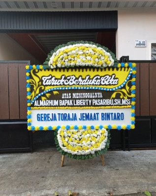 Papan Bunga Duka di Kalibanger